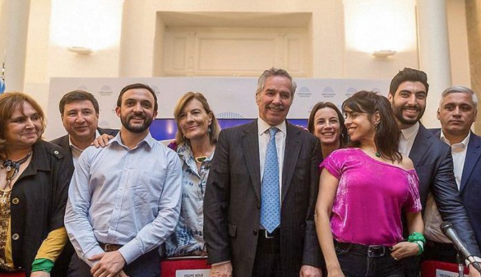Felipe Solá, Daniel Arroyo, Facundo Moyano, Fernando Asencio, Jorge Taboada, Araceli Ferreyra, Silvia Horne, Lucila de Ponti, Leo Grosso, Victoria Donda