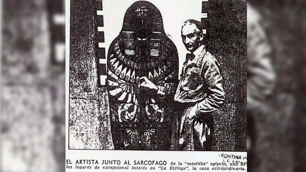 Catacumbas-Egipcias-de-Ituzaigo-y-su-admirador