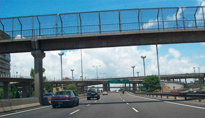 Acceso Oeste con demoras Acceso Oeste con demoras