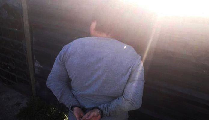 Policía de Morón detiene vendedores Policía de Morón detiene vendedores