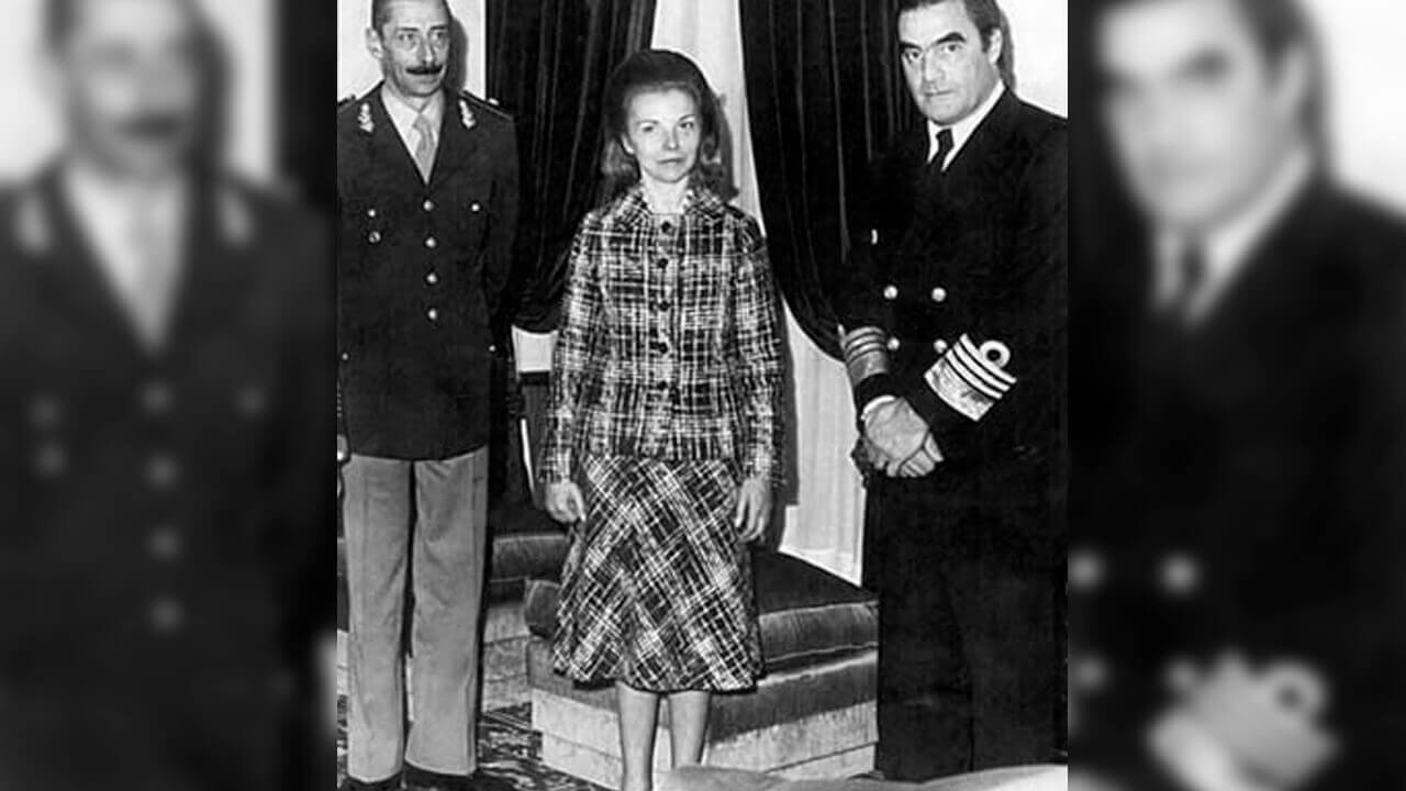 Isabel Perón se sintió segura al lado de dos de los tres máximos enemigos que tuvo su mandadto, Jorge Rafael Videla y Eduardo Massera