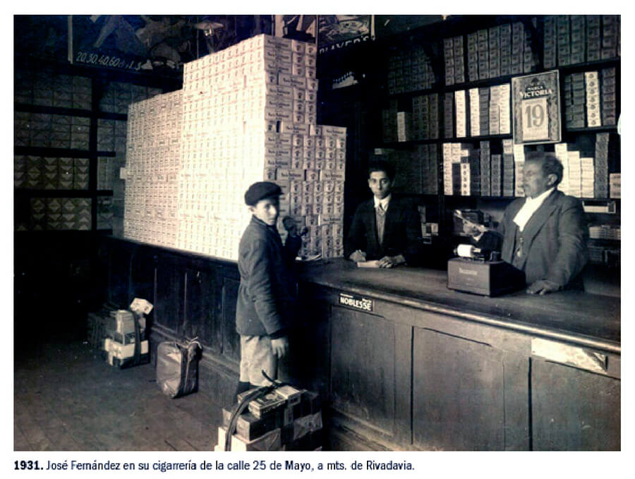 Hoy Morón cumple años y te mostramos las imágenes de su nacimiento 30 1931 - Cerrajería de José Fernández - 25 de Mayo y Rivadavia
