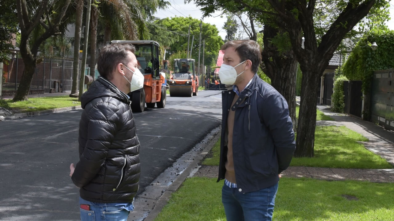 Ituzaingó: Descalzo recorrió obras de bacheo y encarpetado