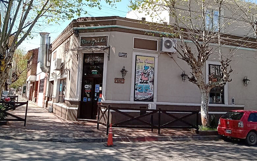 Pizzería Don Guido Haedo Morón
