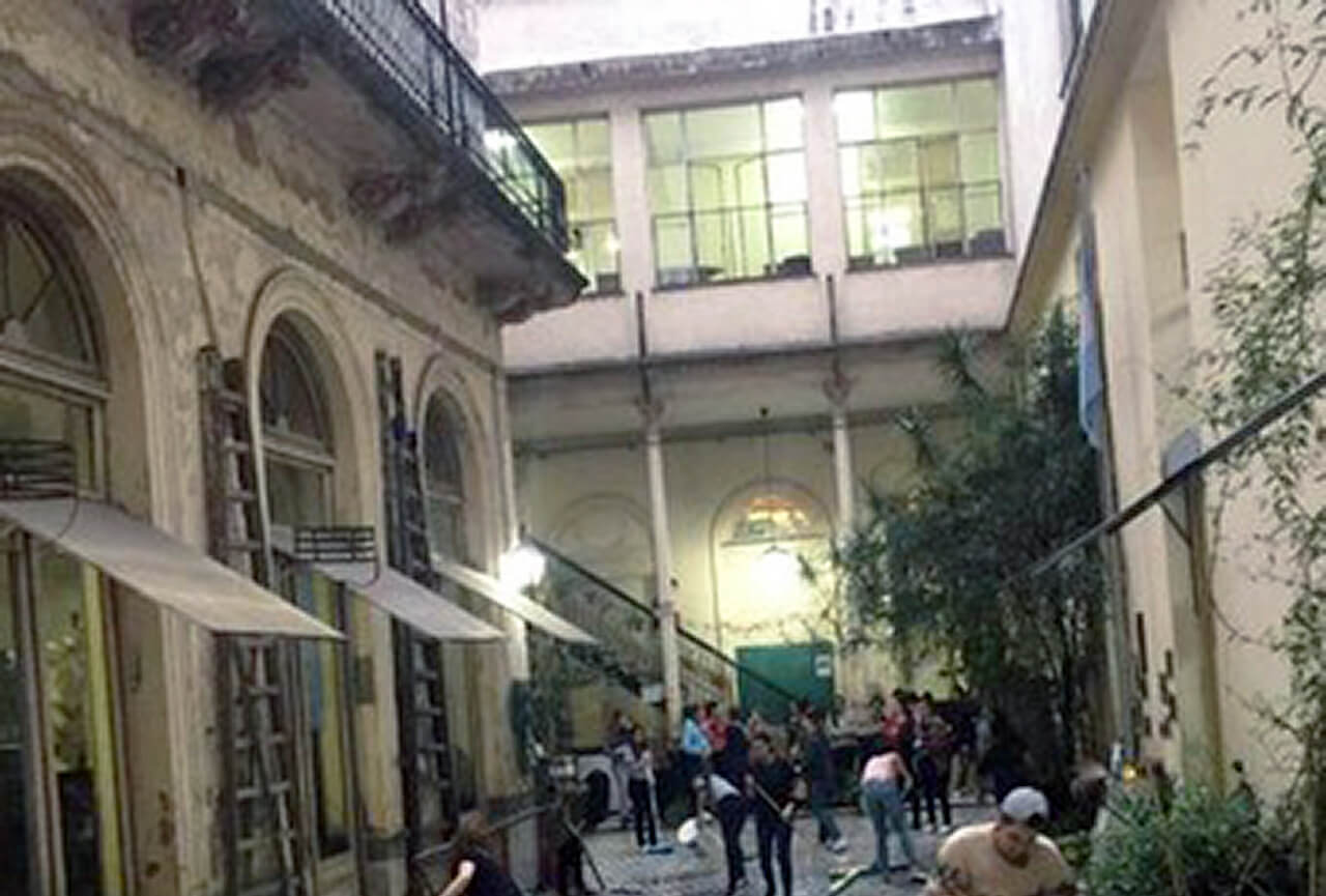 Escuela Superior de Educación Artística en Danza “Aida V. Mastrazzi”.