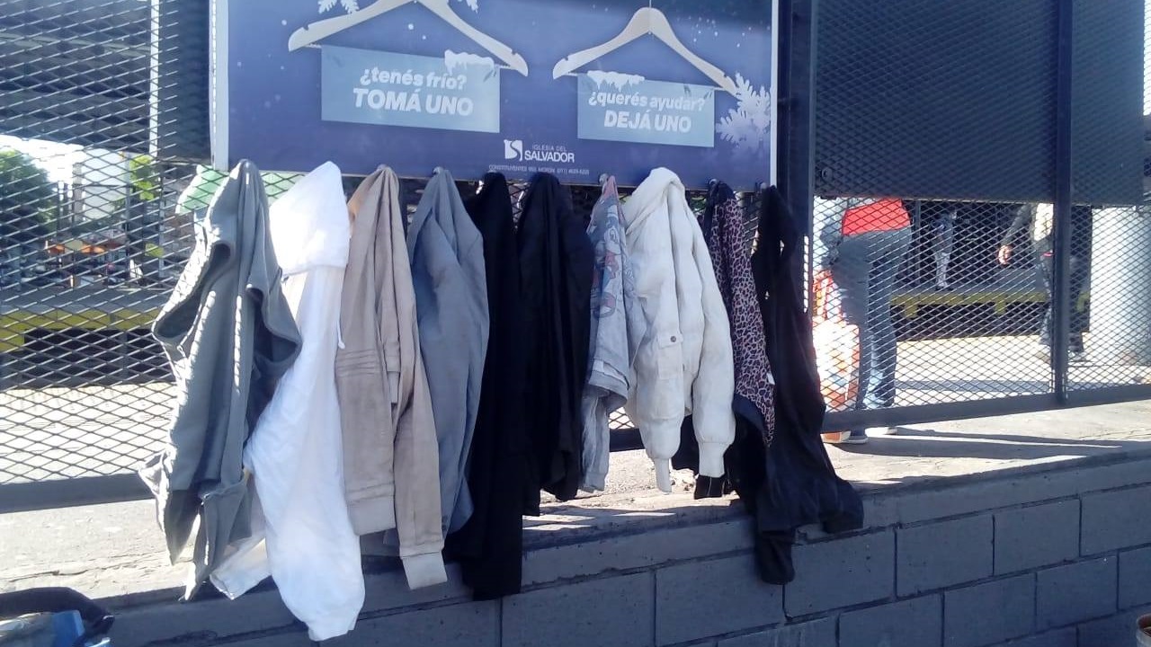 Perchero solidario en