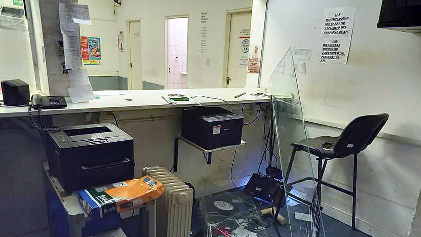 Atacaron la guardia del Hospital Morón por demoras de los especialistas