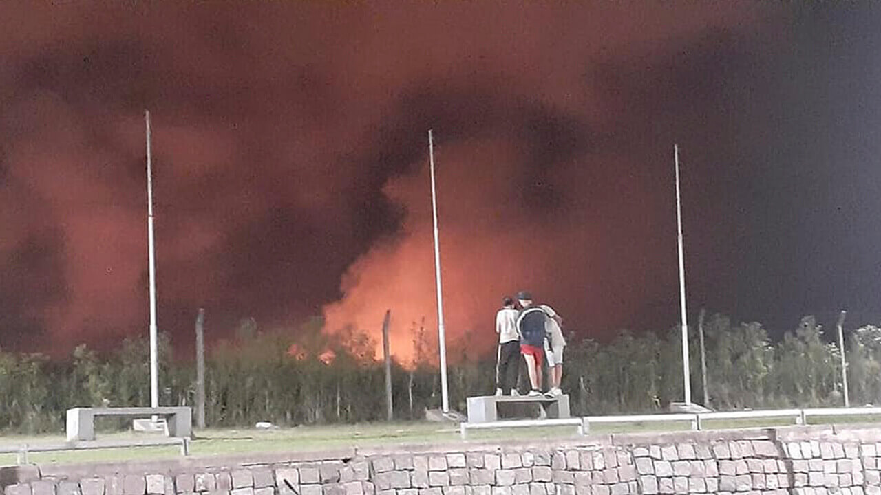 Terrible Incendio en la Base Aérea de Morón