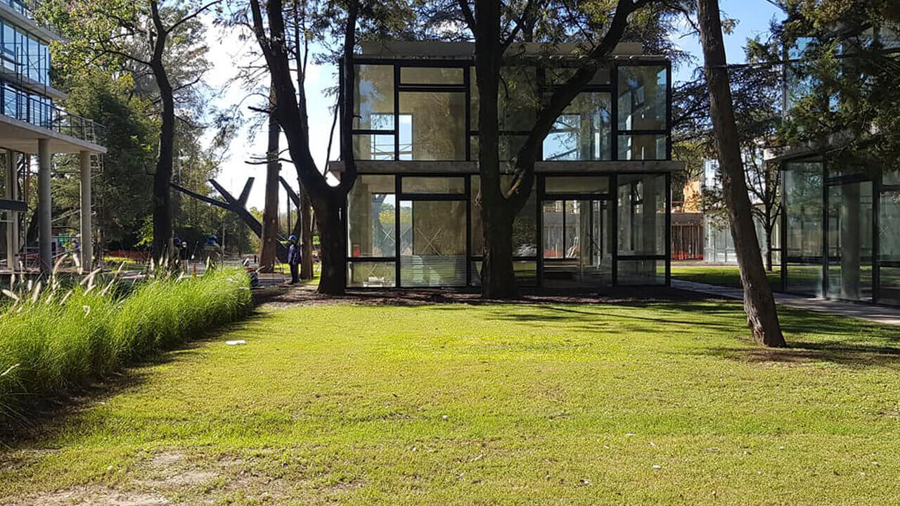 Hay dudas si el Hilton Parque Leloir podrá terminarse