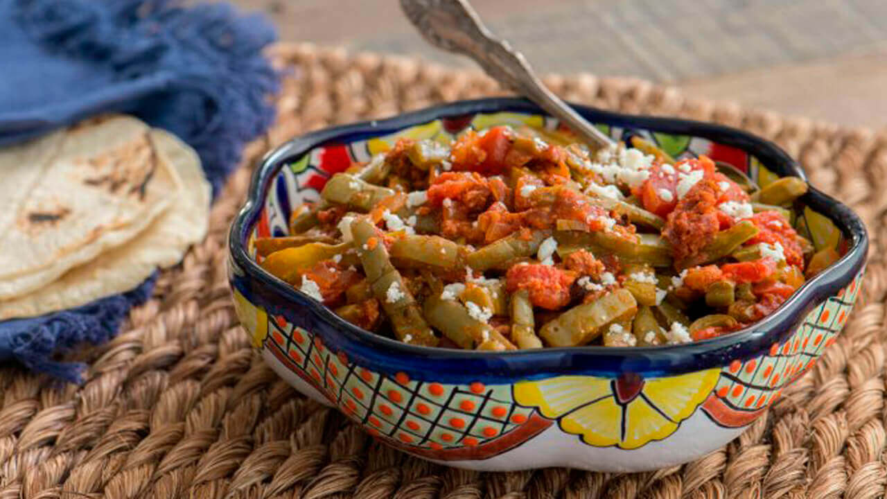 Nopales con Chorizo