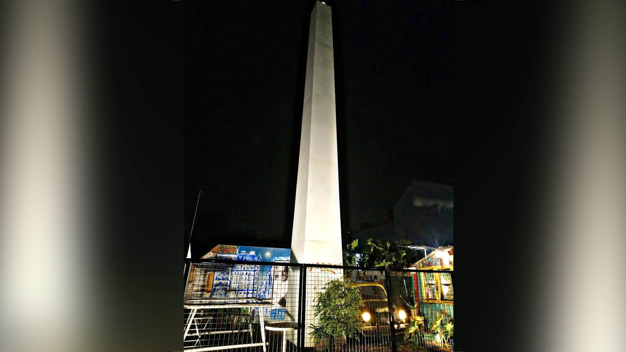 ¿Un obelisco en la Plaza