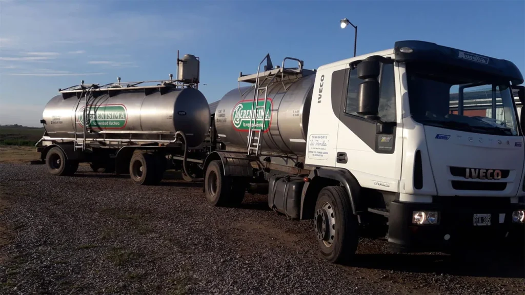 Uno-de-los-vehículos-de-Con-Ser-SA-que-adquirió-La-Serenísima-para-facilitar-el-transporte