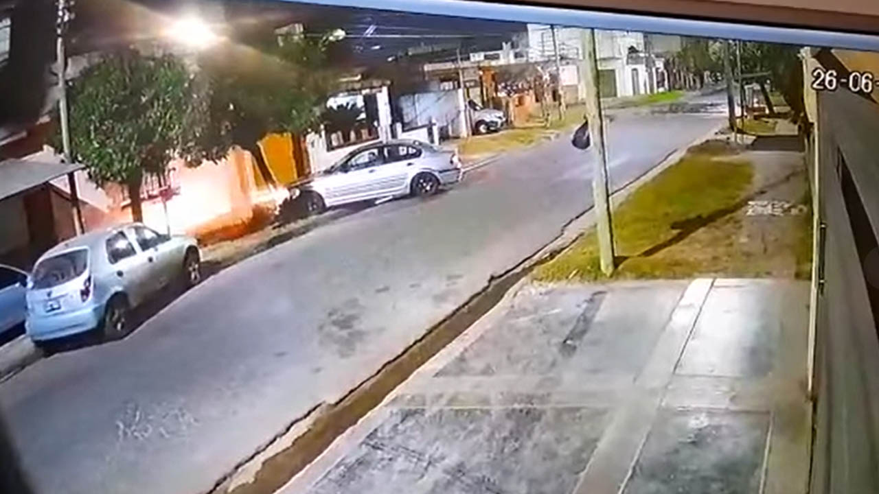 Chocó y huyó en Hurlingham
