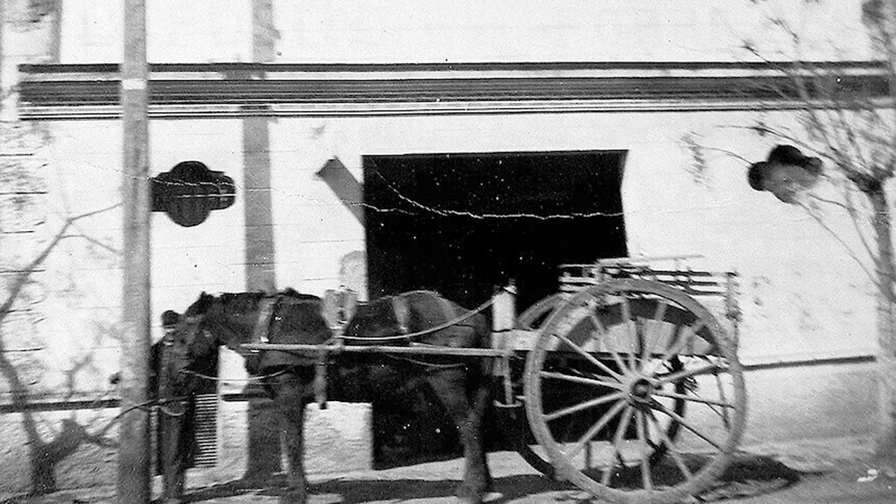 Frente del galpón de forrajes contiguo al almacén, 1937