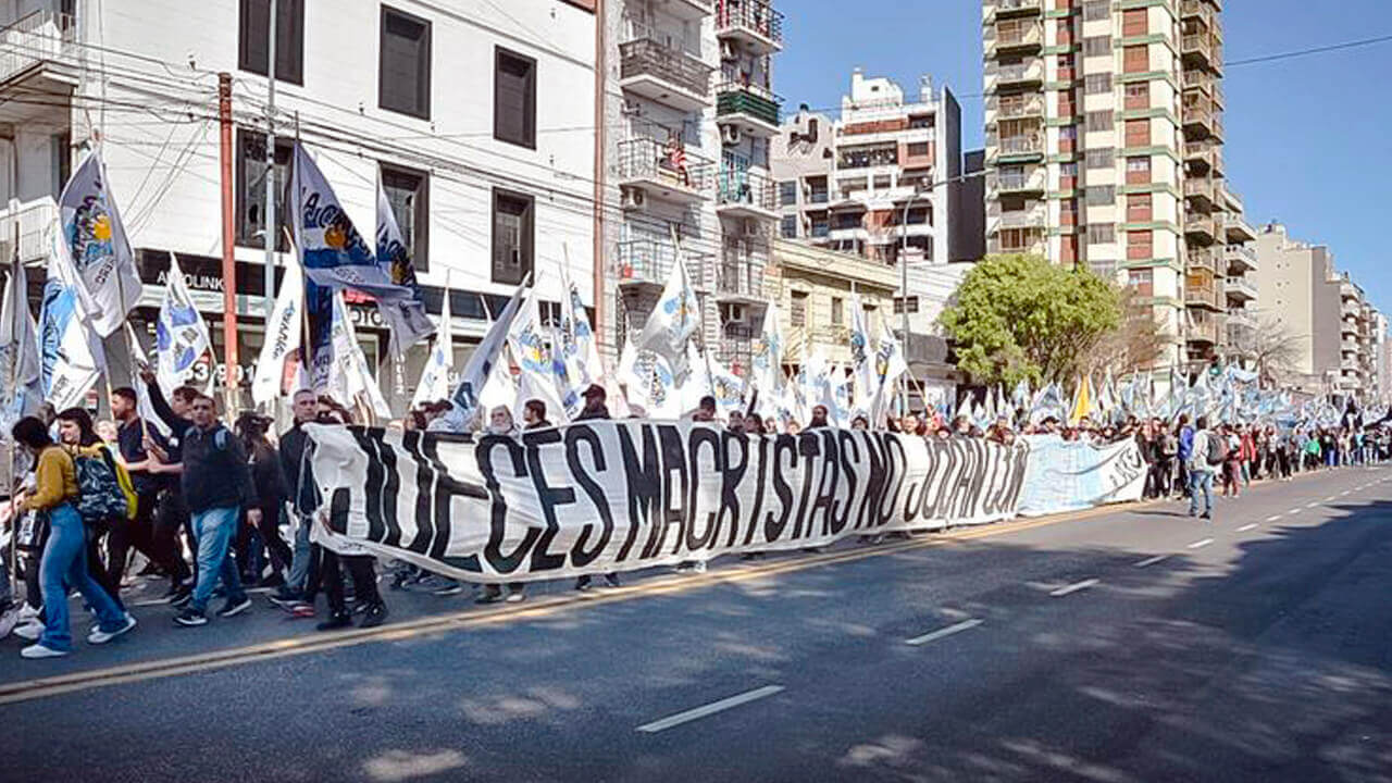 Repudiaron el atentado a Cristina