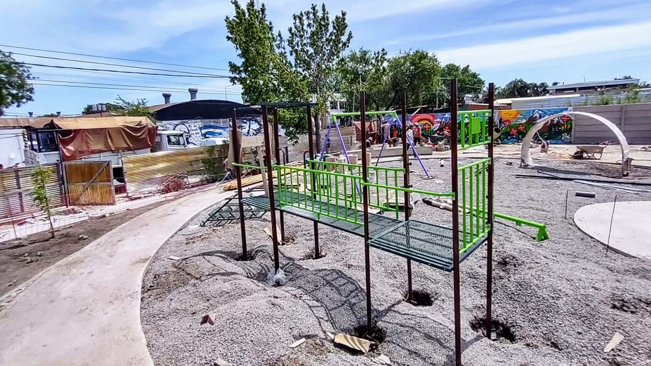 Plaza Jardines Moron Plaza Jardines Moron