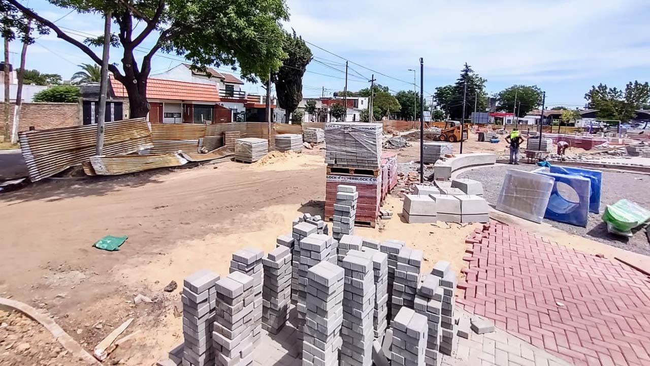 Plaza Jardines Moron