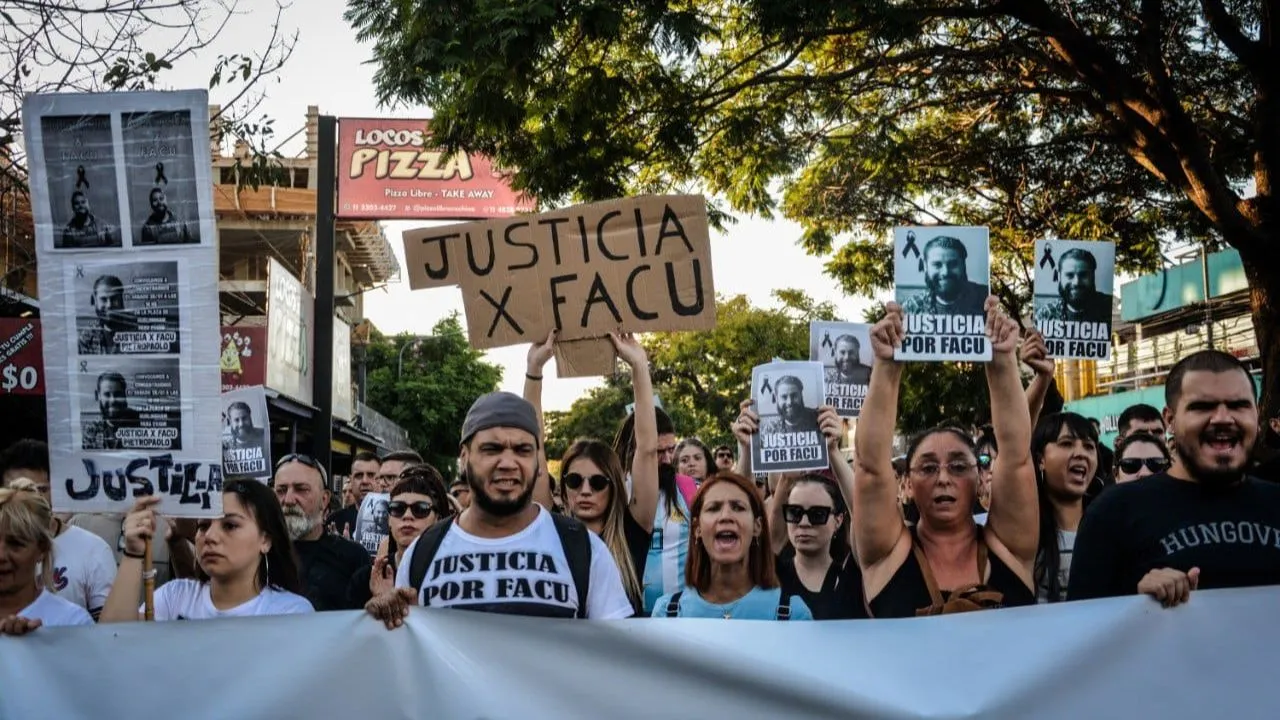 Marcha en Hurlingham