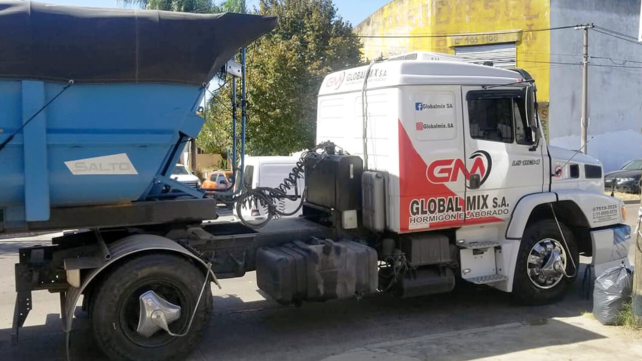 Uno de los camiones denidos el viernes sobre