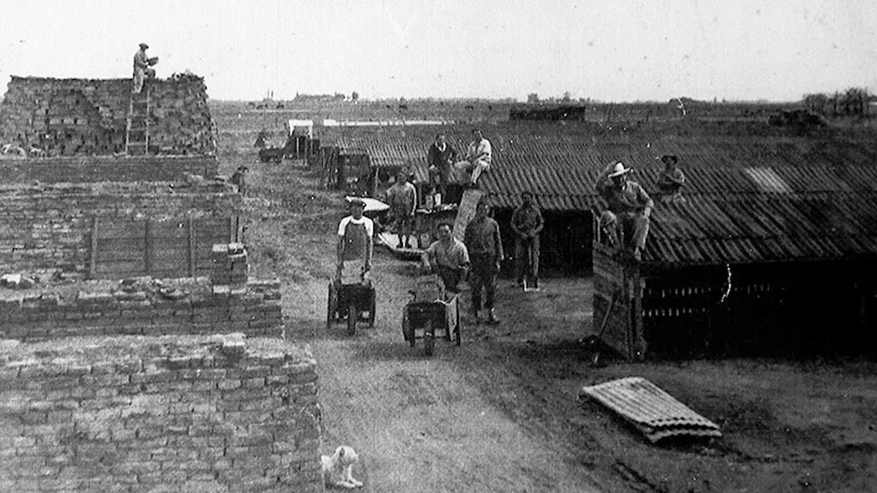Horno de ladrillos lindante al almacén de ramos generales, 1921.