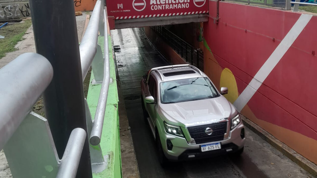El Túnel Saldías Juan José Valle ya fue evacuado y se puede transitar