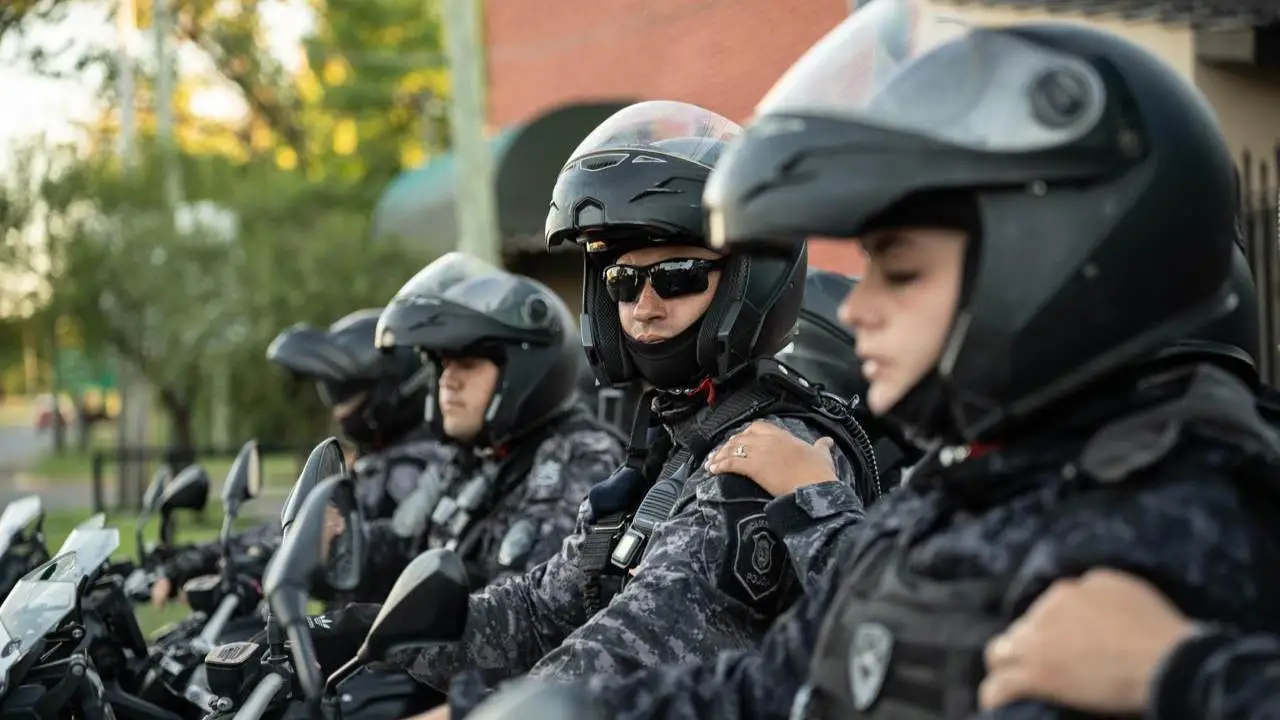 Ocho operativos policiales