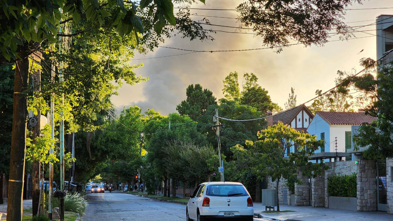 Vista de la calle del incendio sobre la calle Acha Vista de la calle del incendio sobre la calle Acha