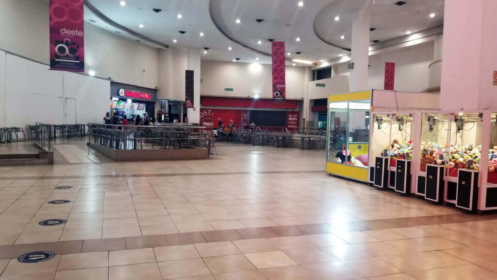 Ni en los juegos más baratos hay gente