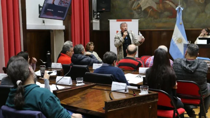 Reconocimiento a excombatientes