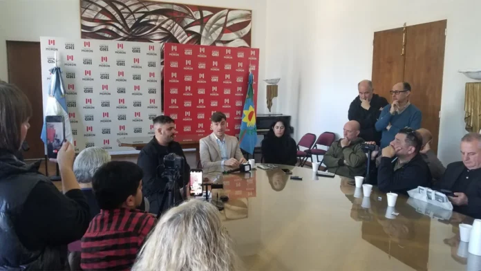 Lucas-Ghi-en-Conferencia-de-Prensa