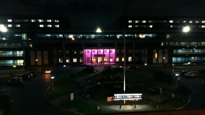 EL Hospital Posadas se tiño de Rosa