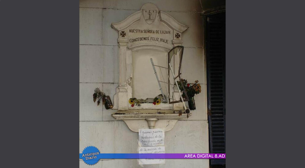 Ni las Virgen se salvó ese día del calor de las llamas