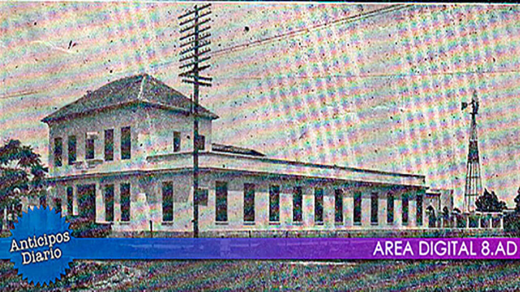 1935 Escuela 16 ubicada en Dr. Fassola (ex República) y Pte. Perón (ex Gaona) en 1935. Molino agua a todo el establecimiento