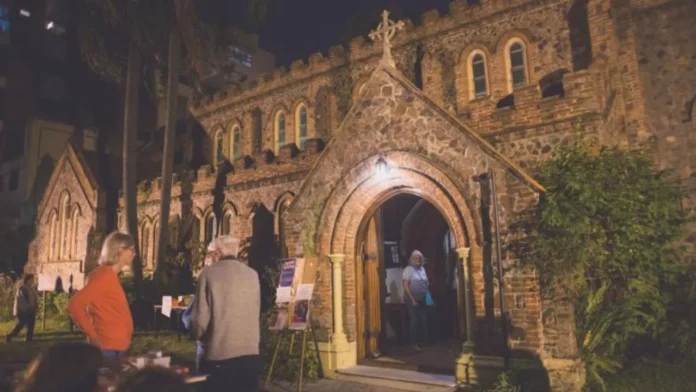 Noche de los templos