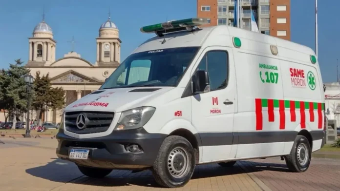 maquinarias pesadas y ambulancias