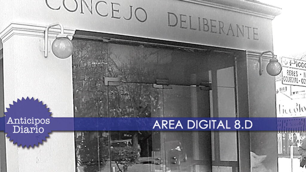 El portón de acceso del Municipio luego del incendio