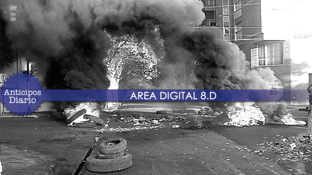 Esquina de San Martín y Buen Viaje y una nube de humo denso