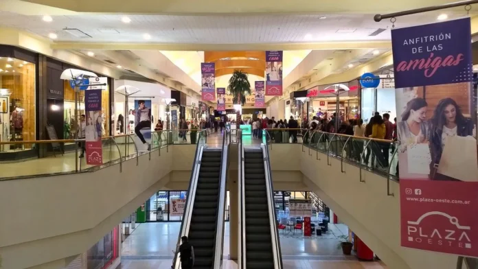 Noche de los shoppings 2025