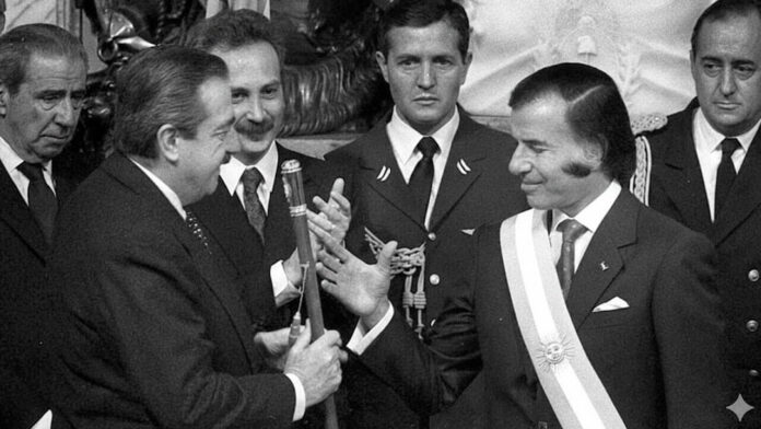 Un día como hoy Menem firmaba los indultos