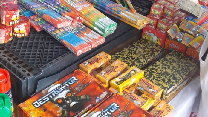 Venden Pirotecnia en Morón