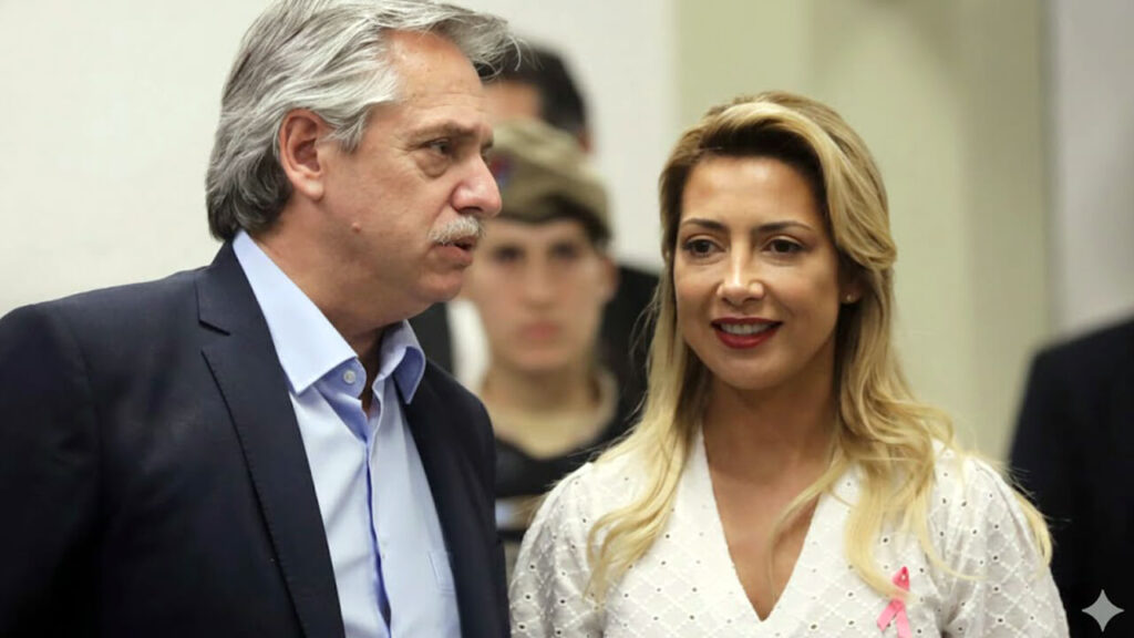 Albero Fernández Presidente junto a su pareja, la actriz Fabiola Yañez