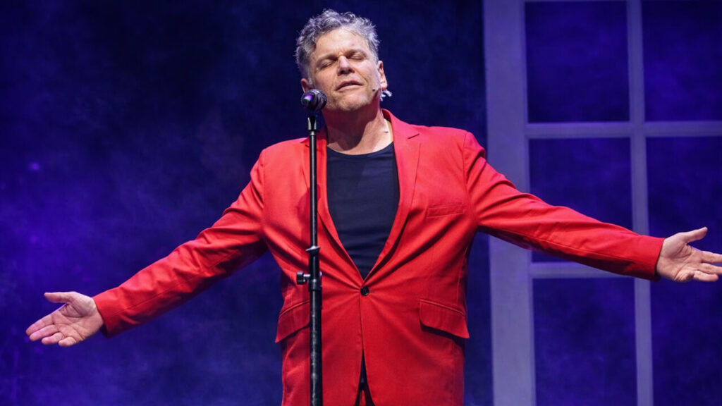 Alfredo Caseros sobre el final de su obra se abre al público, pero le duró poco