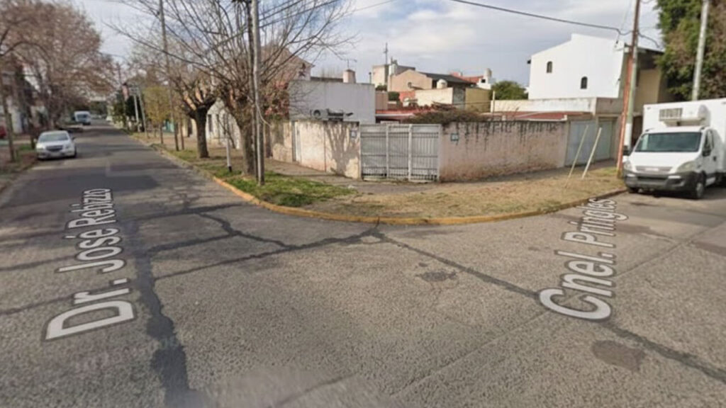 Los individuos abordaron y robaron una camioneta Renault Duster (Google Maps)