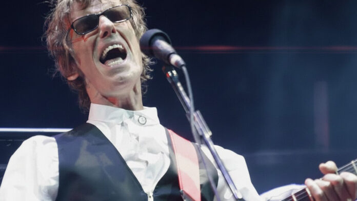 Quién fue la mujer que inspiró “Muchacha ojos de papel”