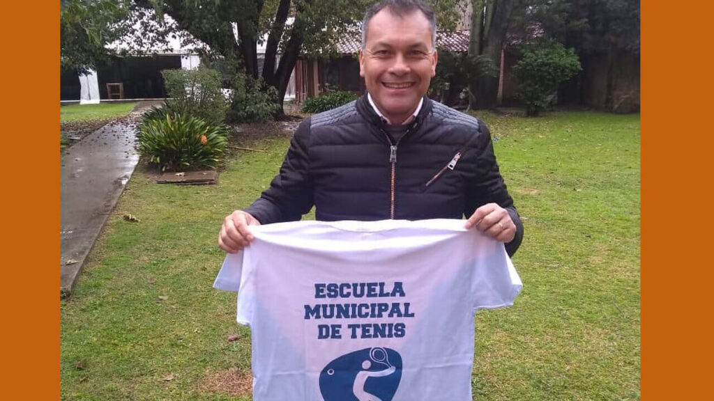Walter Festa orgulloso de tener una Escuela Municipal de Tenis mientras Cuartel V carecía de salud pública eficiente