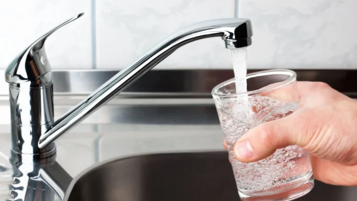 pide cuidar el agua