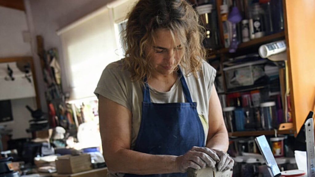 Amora: Son encuentros de una sola jornada donde aprendés una técnica específica mientras compartís un momento social