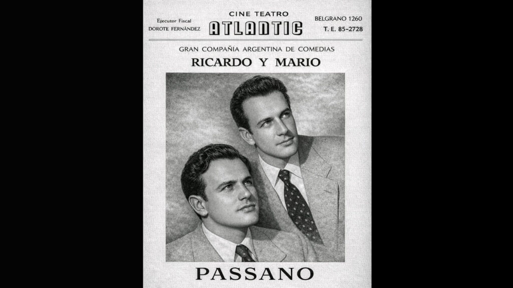 La portada de un programa de una obra de teatro con su hermano con el que siempre actuaba sobre las tablas