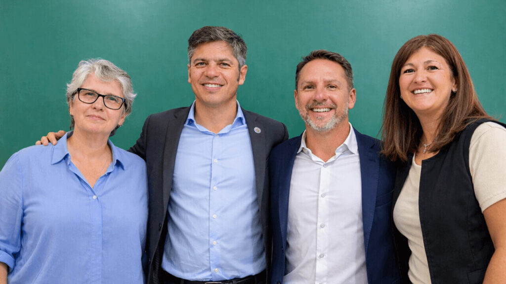 Autoridades del Colegio junto a Axel Kicillof y Pablo Descalzo