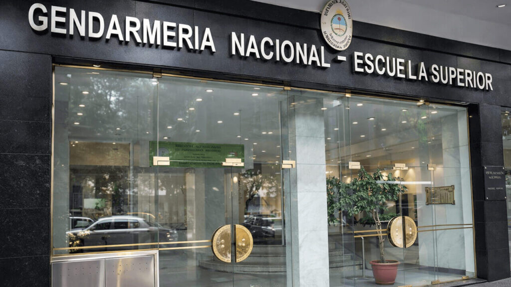 La Escuela Superior de Gendarmería Nacional sufrió un ataque con una carta bomba de parte de cobardes que se esconden vaya a saber uno dónde